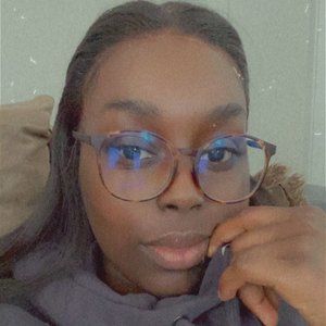 Meet your Posher, Demi